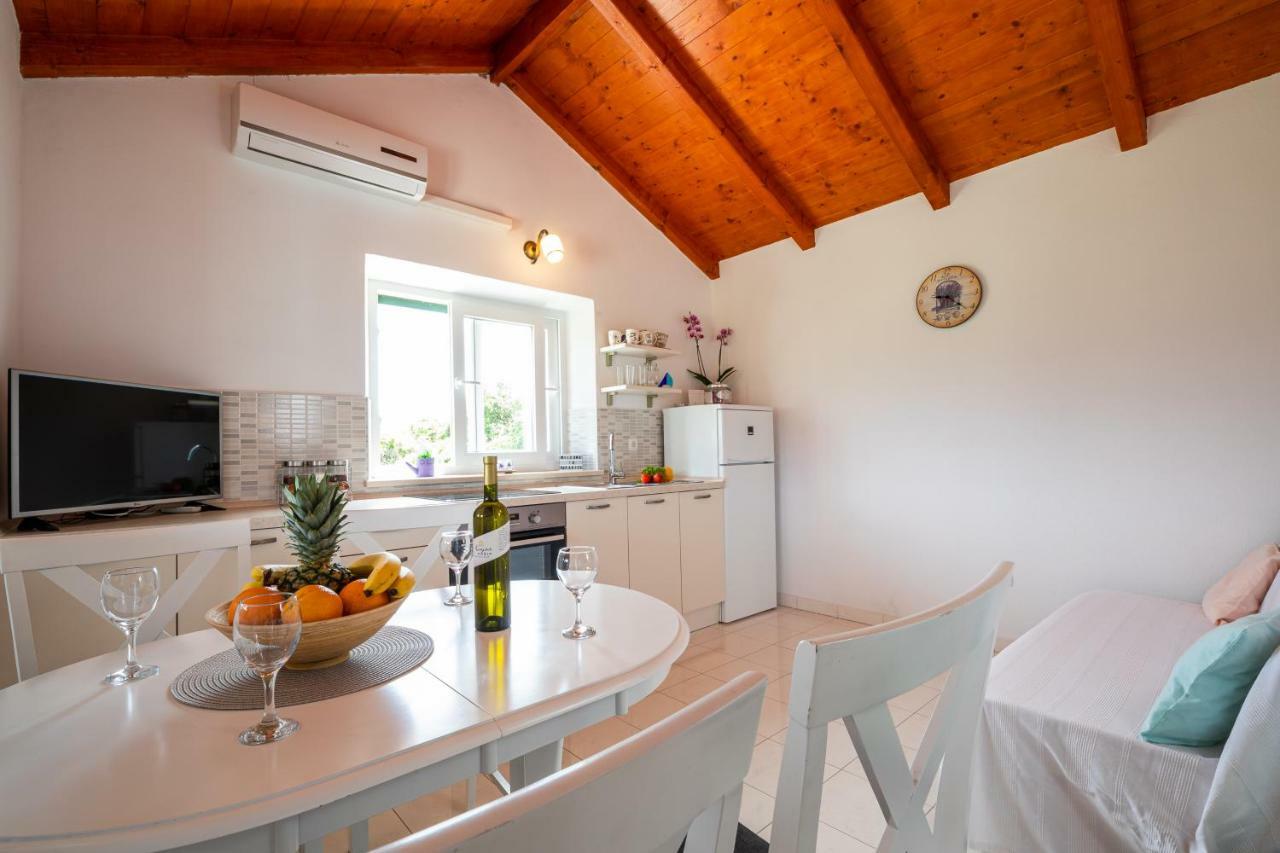 Вілла Vineyard House & Olive Grove House Рачище Екстер'єр фото